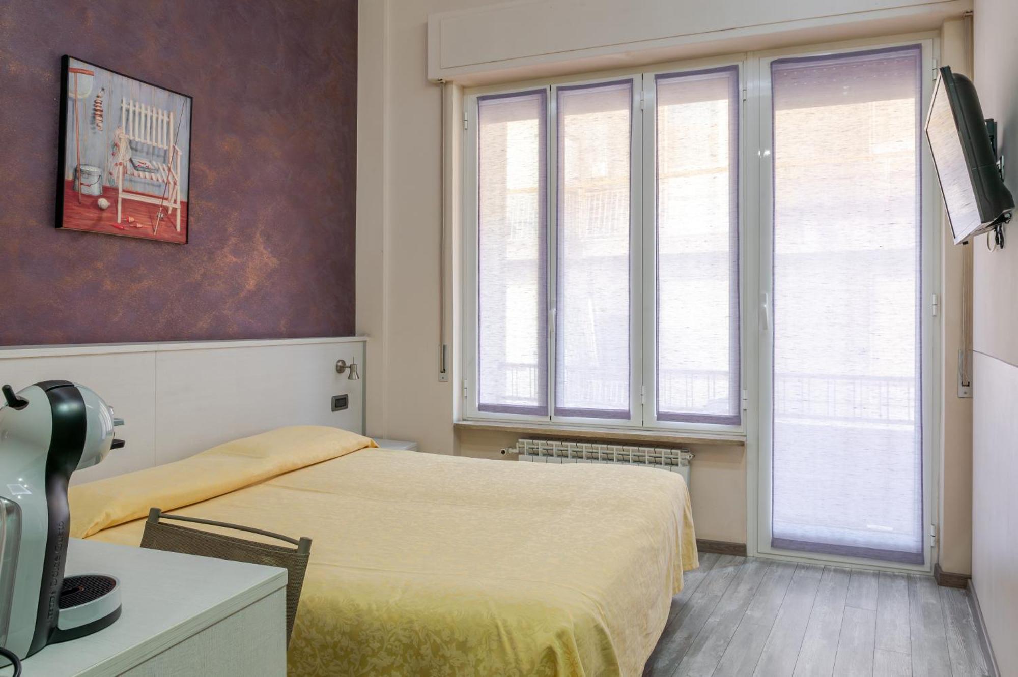 Hotel Posta - 3 Stars - Comfortable Stay In Ventimiglia Kültér fotó