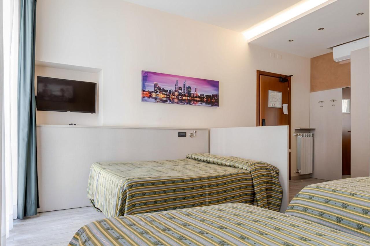 Hotel Posta - 3 Stars - Comfortable Stay In Ventimiglia Kültér fotó